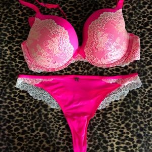 Bra and thong set